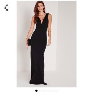 petite v plunge scuba maxi dress black - size 4